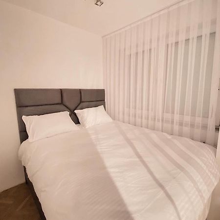 Diamond Apartment Prishtina 2 Πρίστινα Εξωτερικό φωτογραφία